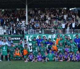 8 kişi kalan Kafkasspor, 2-1 galip gelmeyi bildi