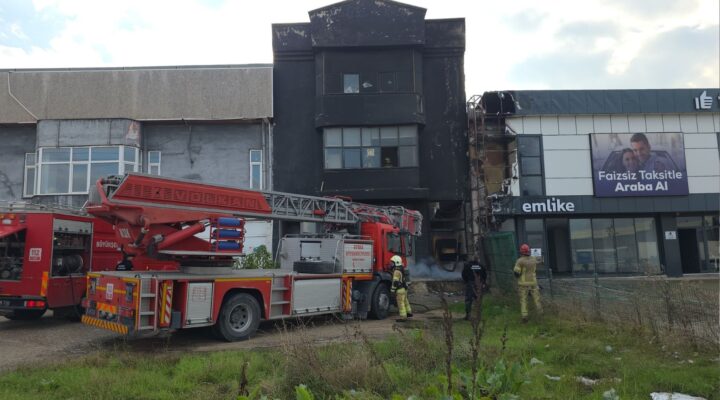 Cerrah Kalburt mevkiinde bir iş yerinde yangın çıktı.